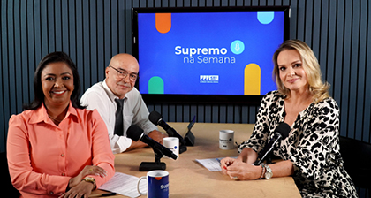 Apresentadores do podcast Supremo na Semana