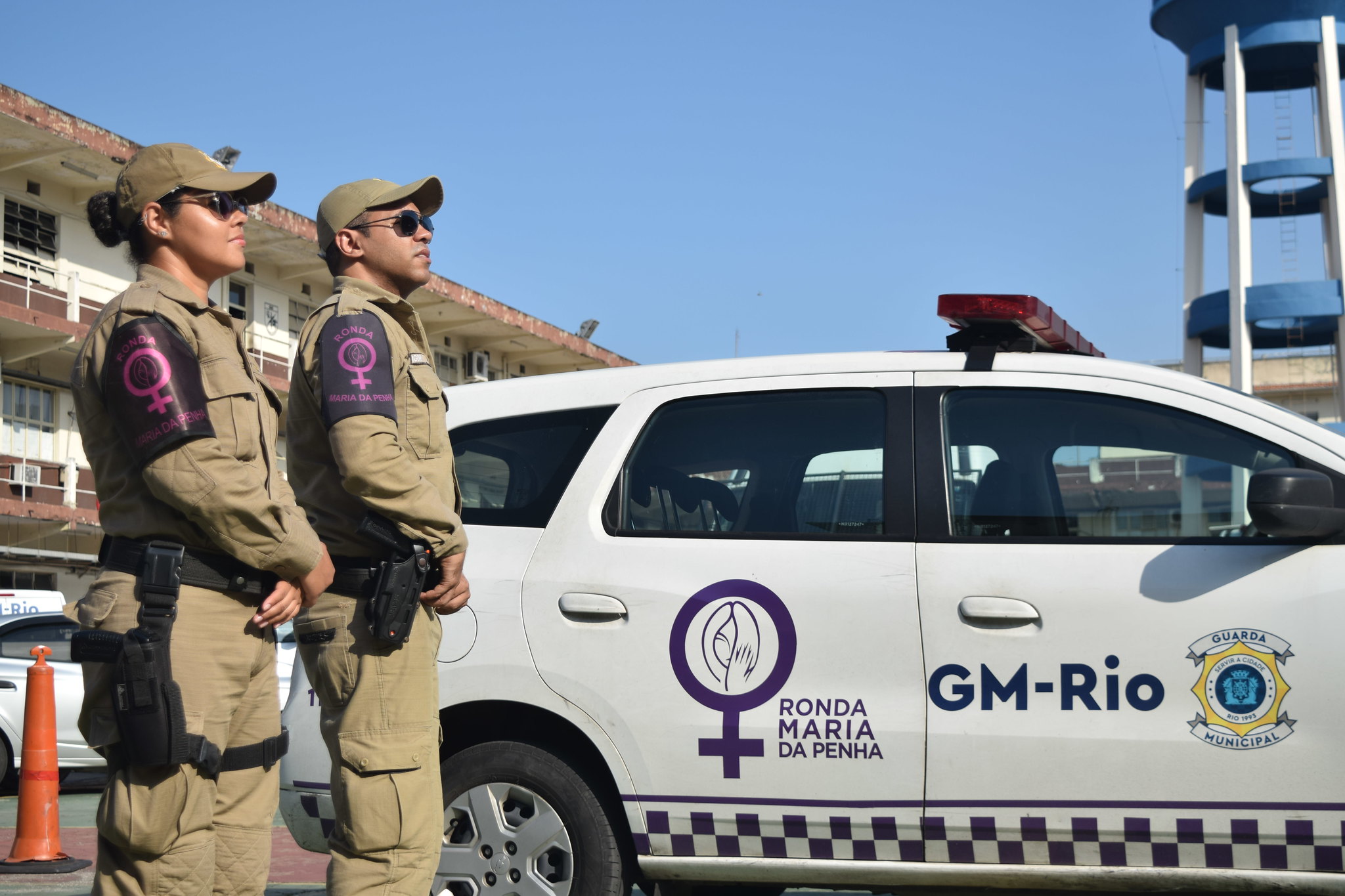 Viatura e guardas da GM-Rio
