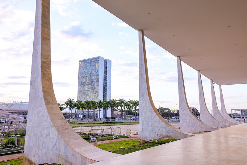 OAB questiona no STF mudança na Constituição sobre pagamento de precatórios
