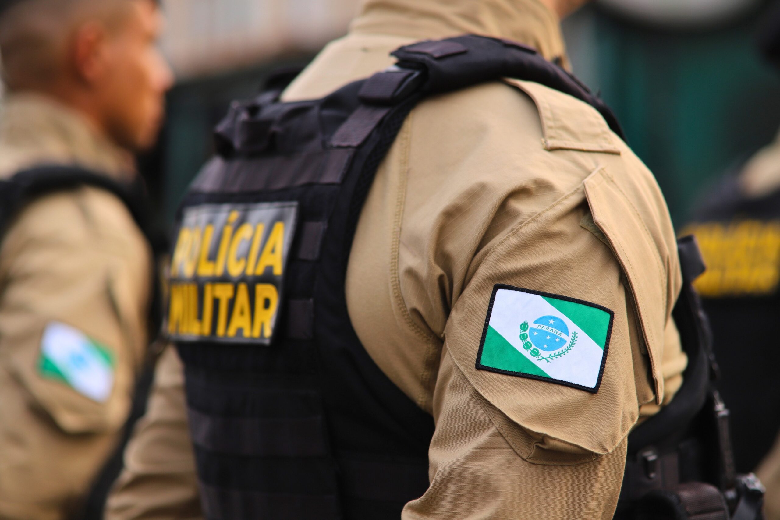 Detalhe de policial militar do Paraná