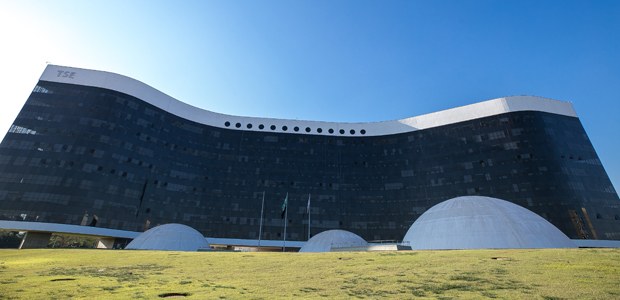 STF valida norma do TSE que permite desconto no Fundo Partidário por sanções a diretórios regionais