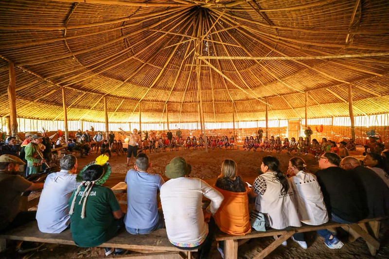 Presidente do STF e do CNJ sobrevoa áreas de garimpo e dialoga com comunidade yanomami