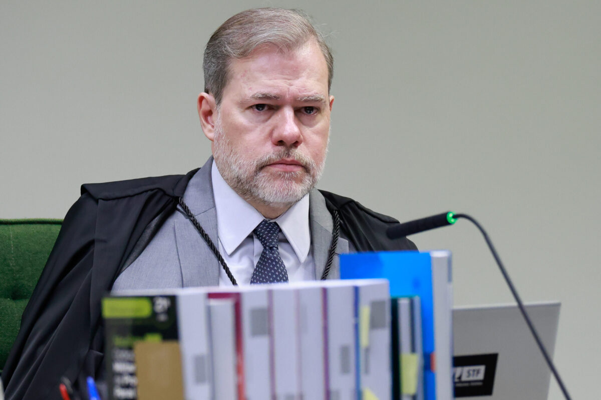 Ministro Dias Toffoli na bancada do STF