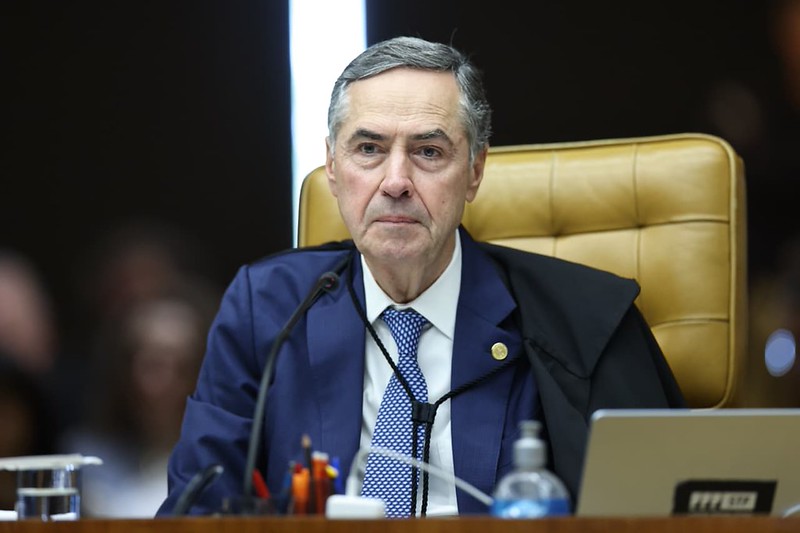 Ministro Barroso no Plenário do STF