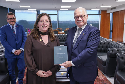 Ministro Fachin e ministra Daniela Marzi Muñoz