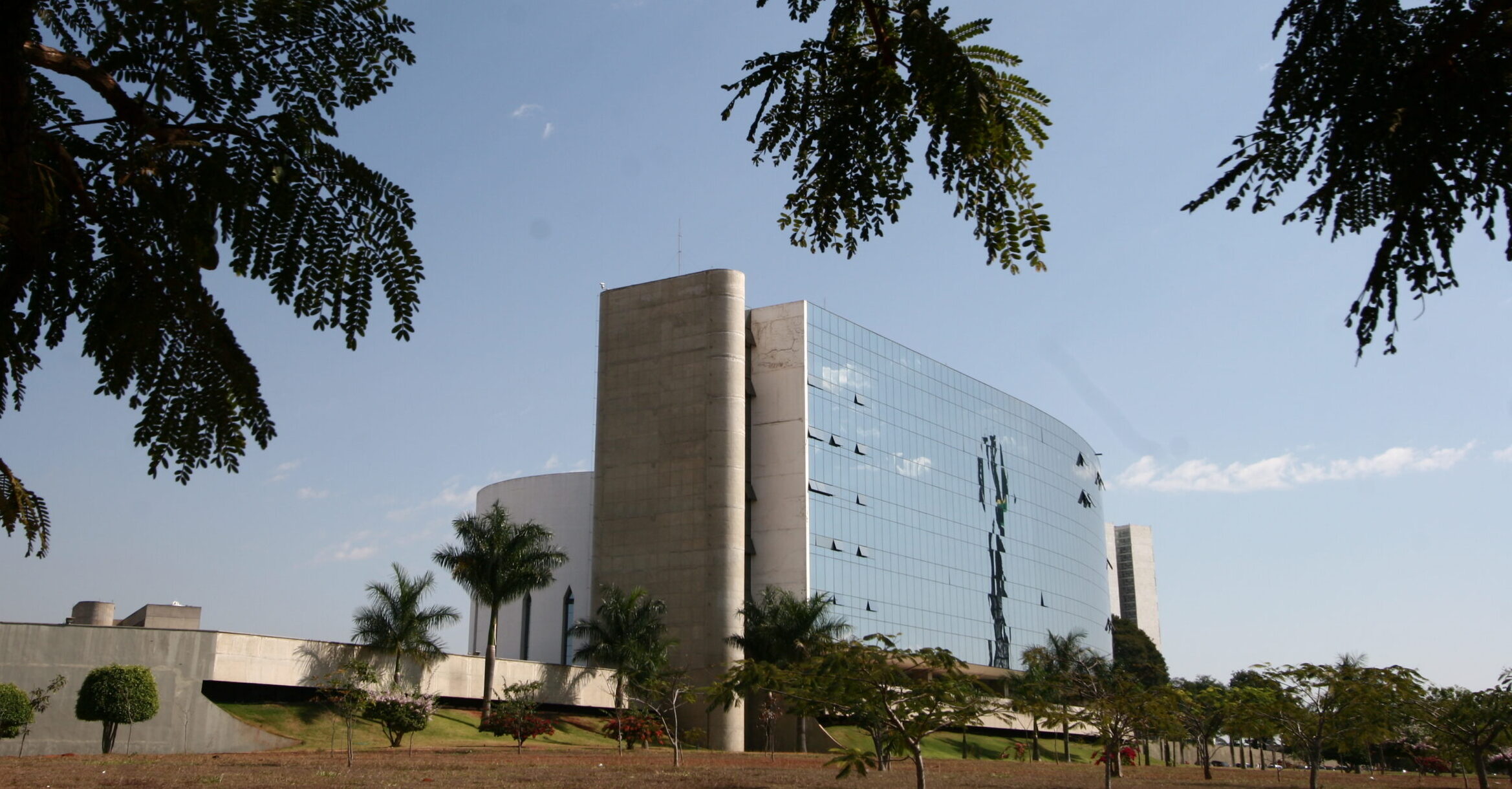 Foto distante do anexo II do STF