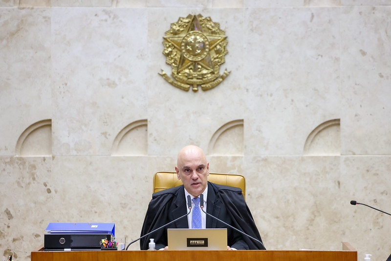 Ministro Alexandre de Moraes preside sessão plenária do STF