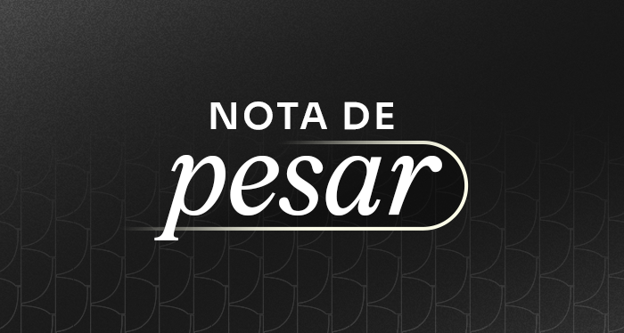 Card na cor preta com o texto 