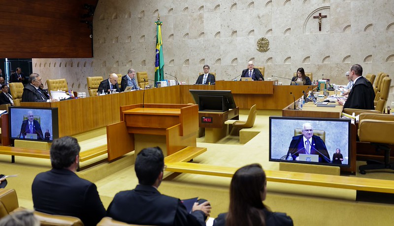Fotografia da sessão plenária do STF