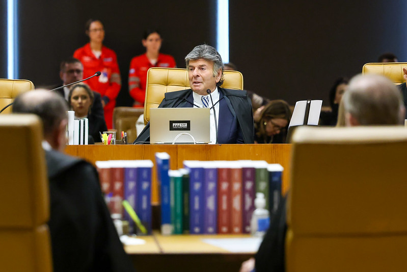 Ministro Luiz Fux na sessão plenária do STF