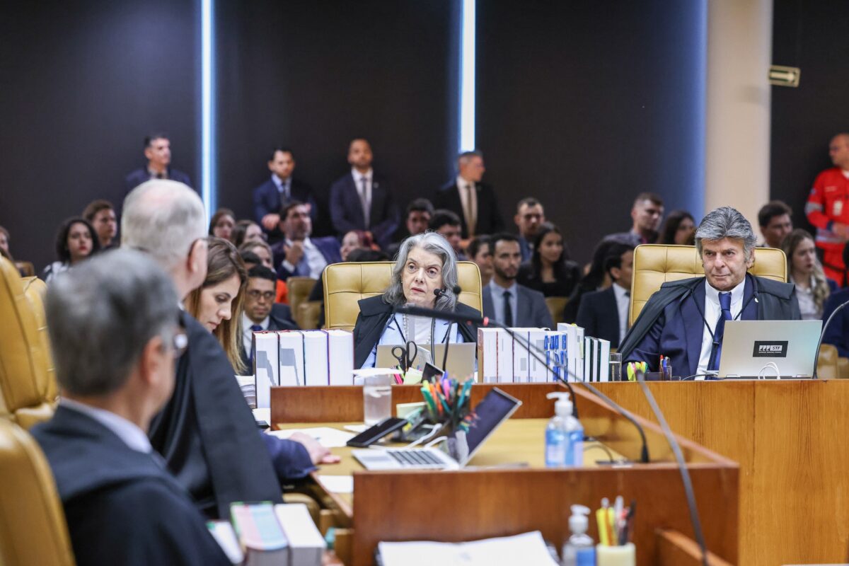 Ministra Cármen Lúcia fala na sessão plenária do STF