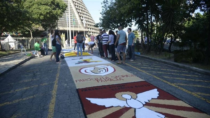STF valida criação de feriado de Corpus Christi no Estado do Rio de Janeiro