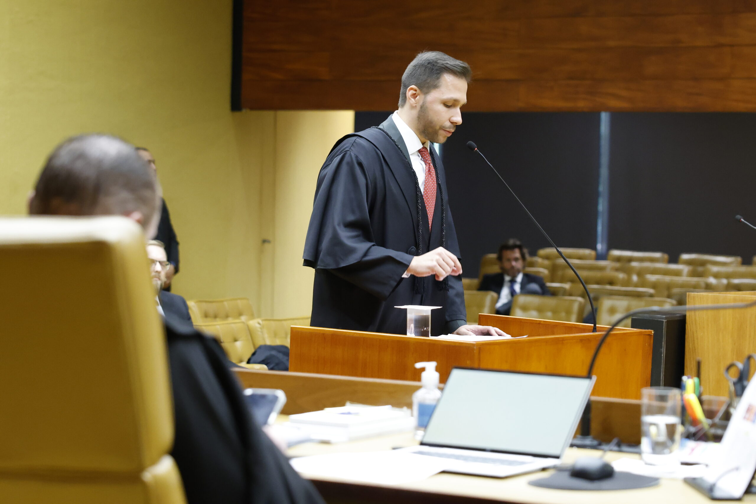 Advogado na tribuna do STF
