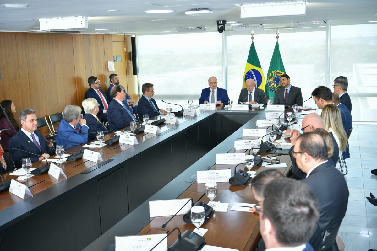 Sanção da lei que cria o Fundo Especial da Justiça Federal e o Fundo Especial do STJ.