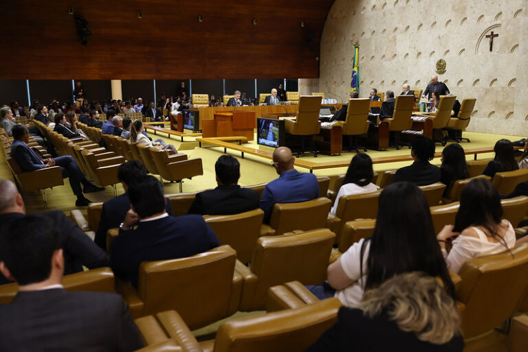 Sessão plenária do STF
